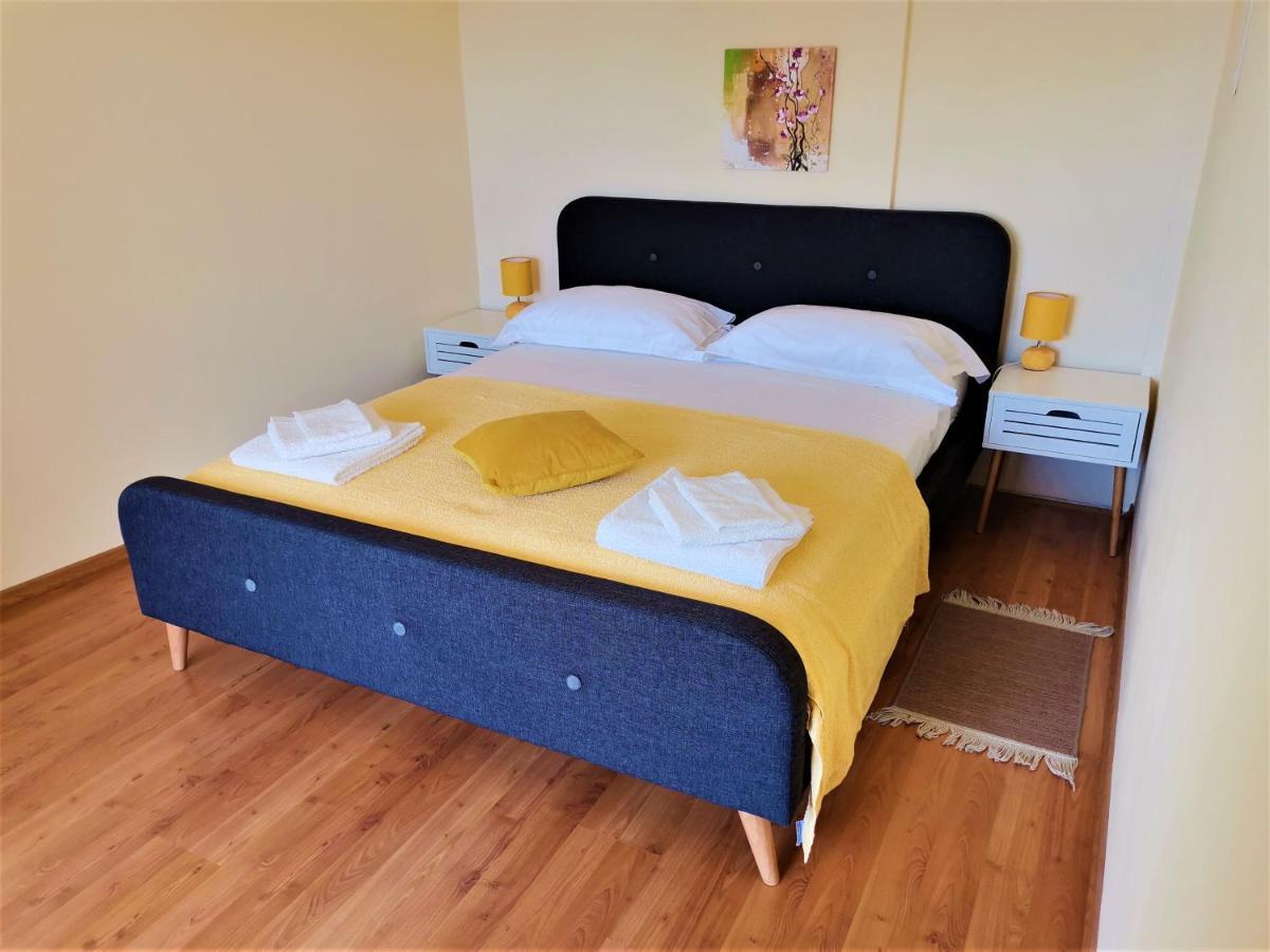 Apartments Lumar Palit Luaran gambar